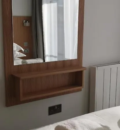 Сasa de vacaciones The Glass House - *